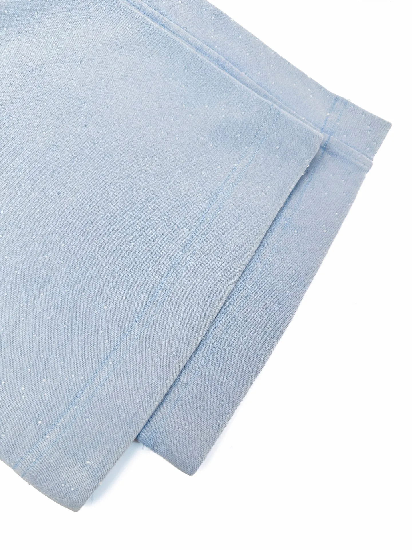 Alexander Wang ， ， 。 Light Blue ， ， ， 。 ， ， ， ， 。 ， ， ， 。Light Blue ， 。 1. ， Alexander Wang ， 、 。 2 ， ， 。 3. ， ， Retro 。 ： 1:1 AW 1:1 AW ： Size： S M L ： DD 179